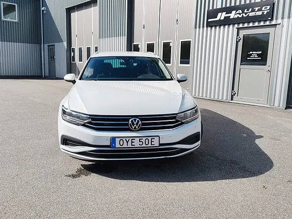Volkswagen Passat 2023 photo 3