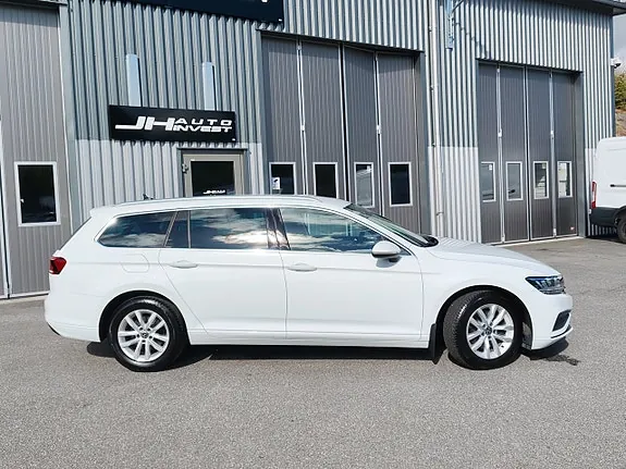 Volkswagen Passat 2023 photo 4