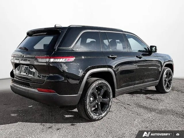 Jeep Grand Cherokee 2026 photo 5