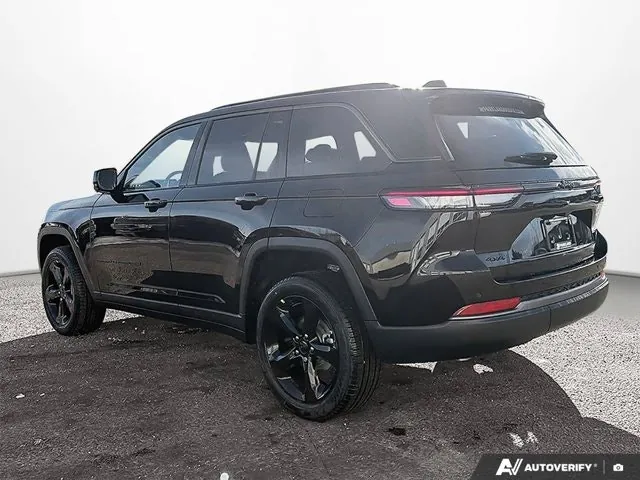 Jeep Grand Cherokee 2026 photo 3