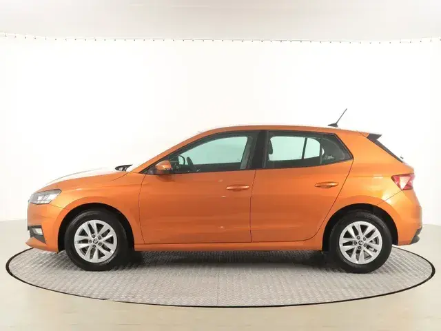 Skoda Fabia 2023 photo 2