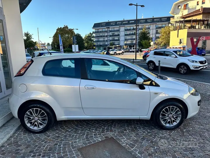 Fiat Punto Evo 2011 photo 5