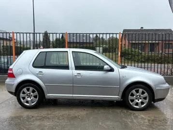 Volkswagen Golf 2004 photo 2
