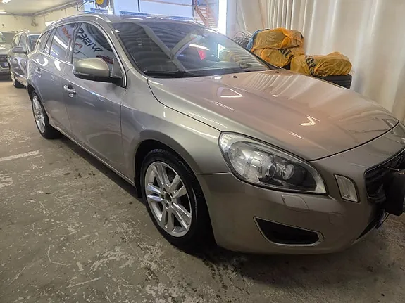 Volvo V60 2012 photo 4