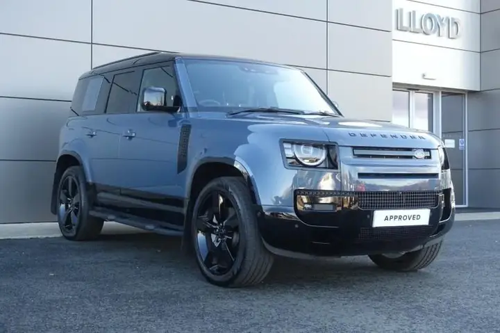 Land Rover Defender 110