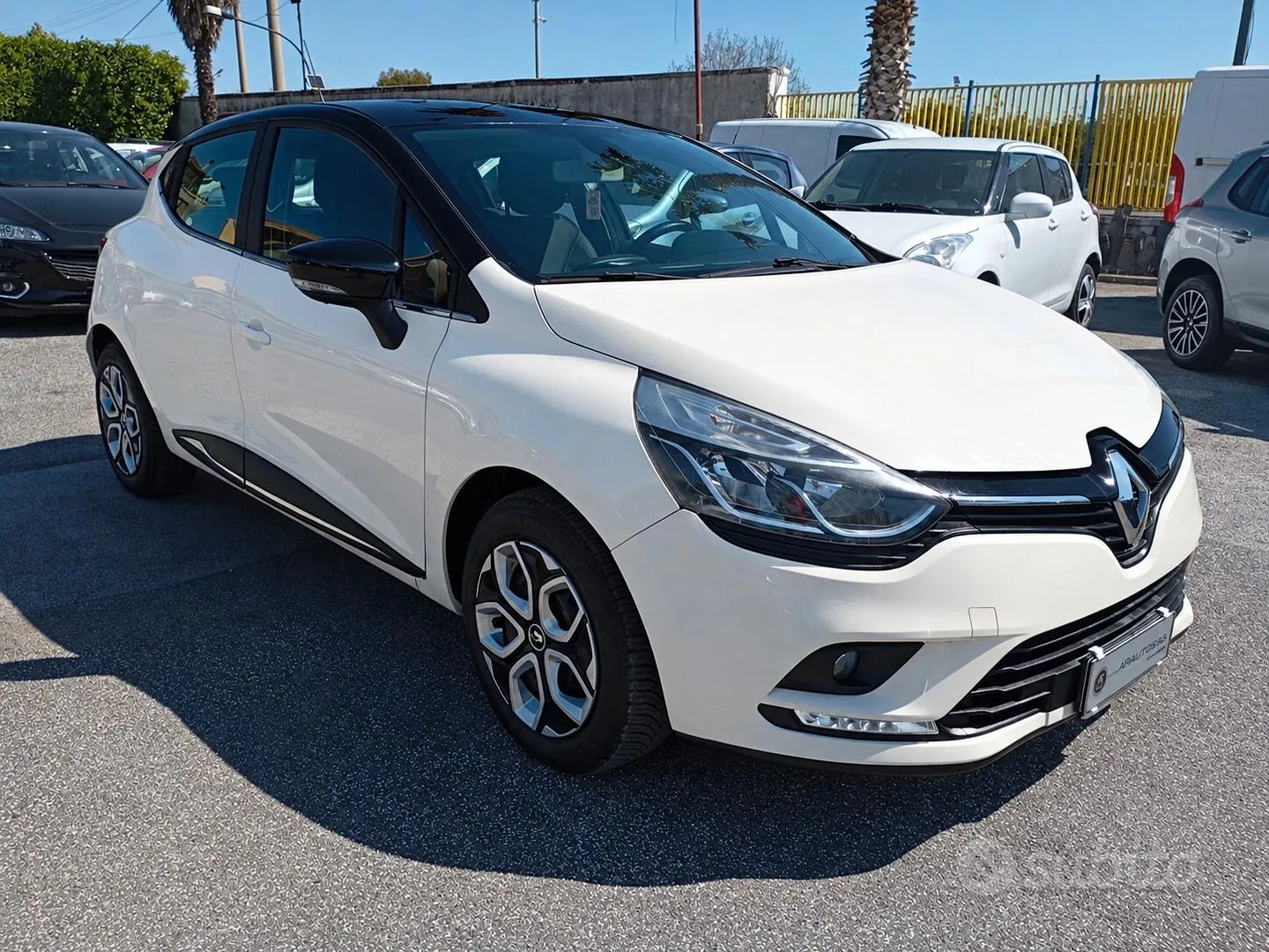 Renault Clio 2017 photo 2