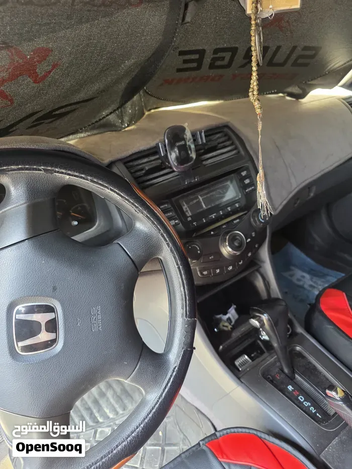 Honda Accord 2004 photo 3