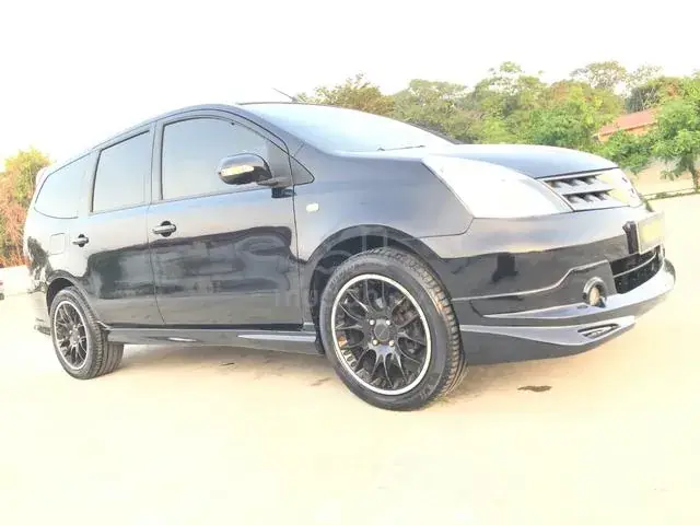 Nissan Grand Livina