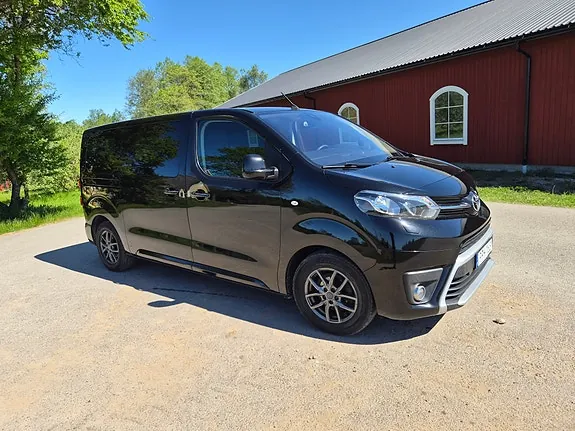 Toyota Proace Verso 2017 photo 2