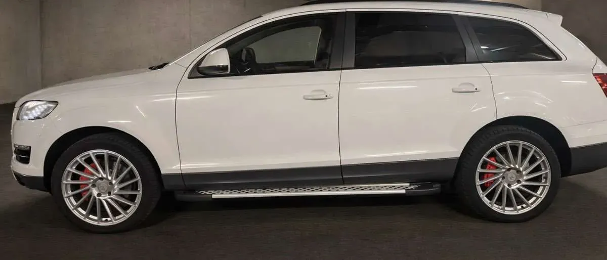 Audi Q7 2010 photo 3