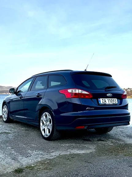 Ford Focus 2011 photo 3