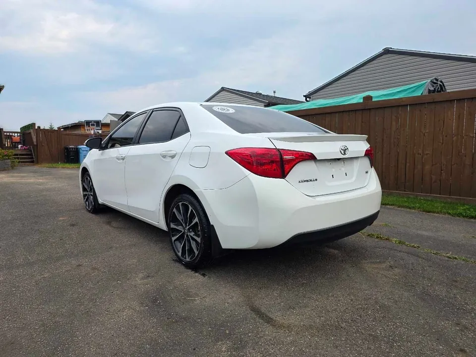 Toyota Corolla 2017 photo 2