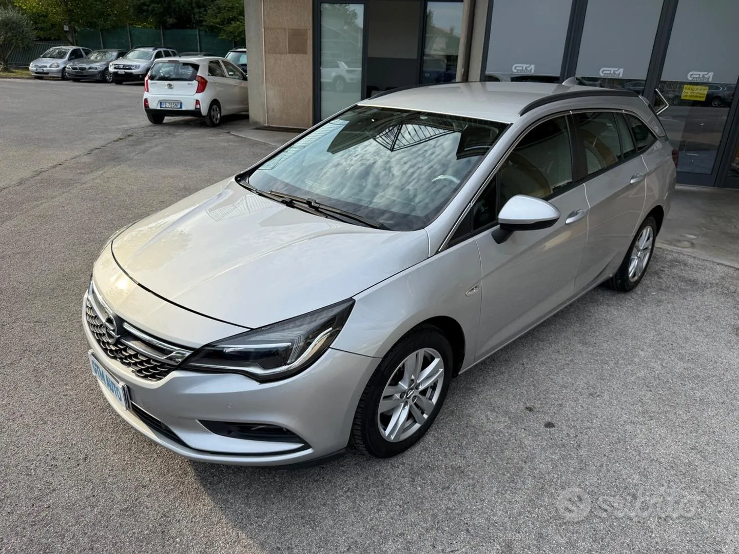 Opel Astra 2017 photo 2