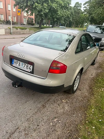 Audi A6 2000 photo 2
