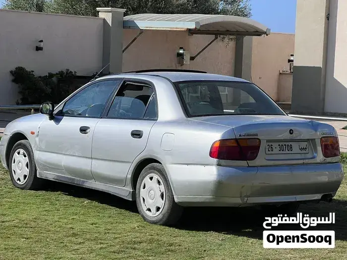 Mitsubishi Carisma 2008 photo 2