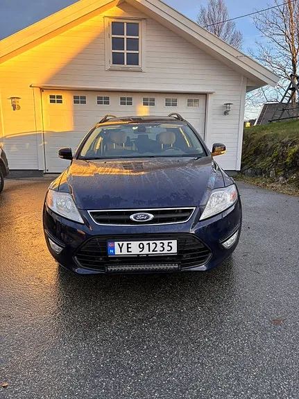 Ford Mondeo 2011 photo 2