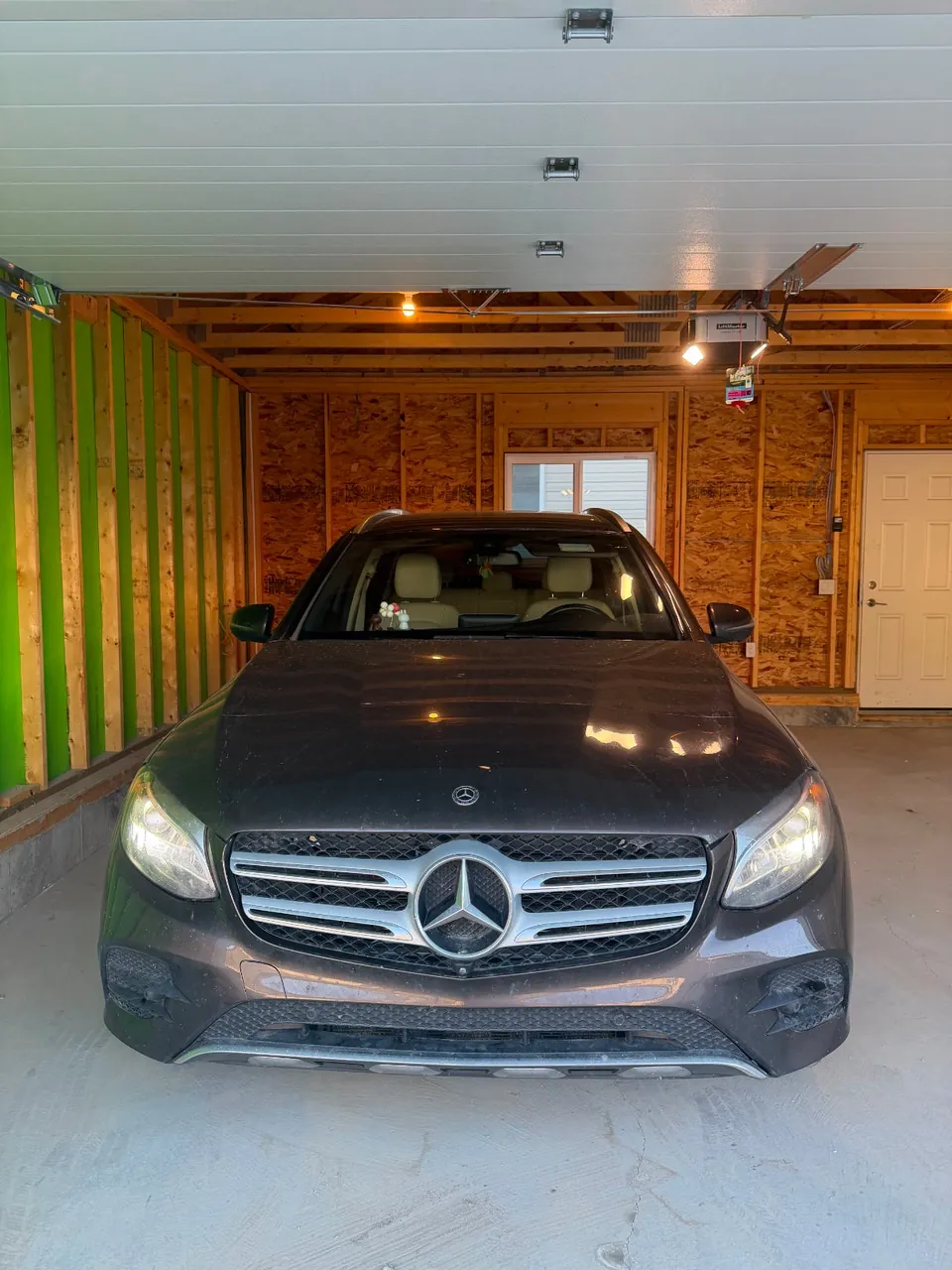 Mercedes-Benz Glc 300 2018 photo 2