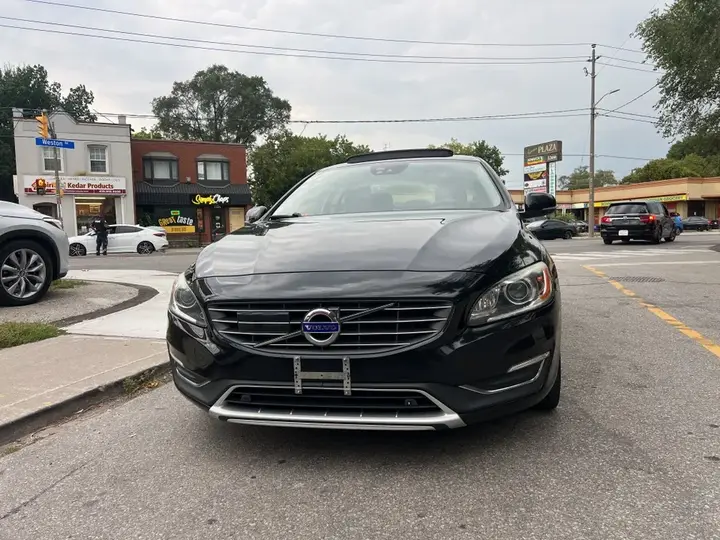 Volvo S60 2016 photo 2