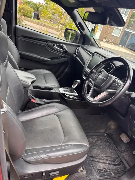 Isuzu D-Max 2023 photo 3