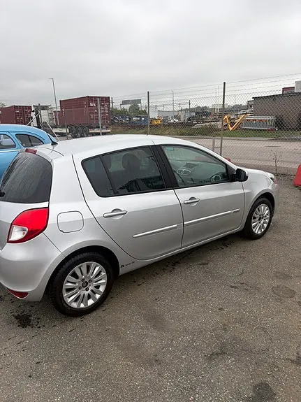 Renault Clio 2011 photo 4