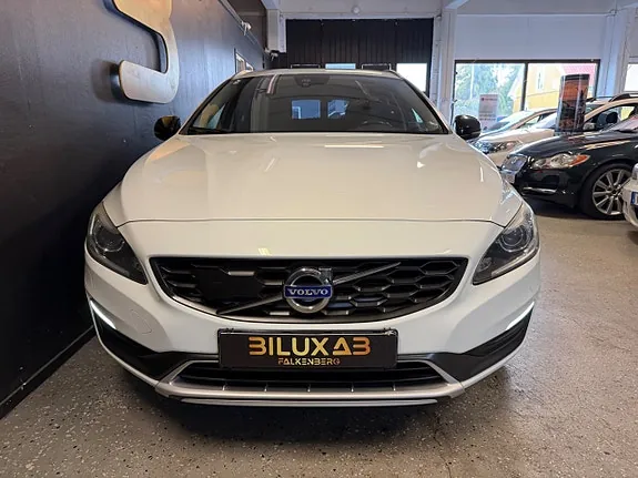 Volvo V60 Cross Country 2016 photo 5