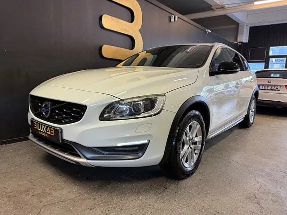 Volvo V60 Cross Country 2016 photo 4