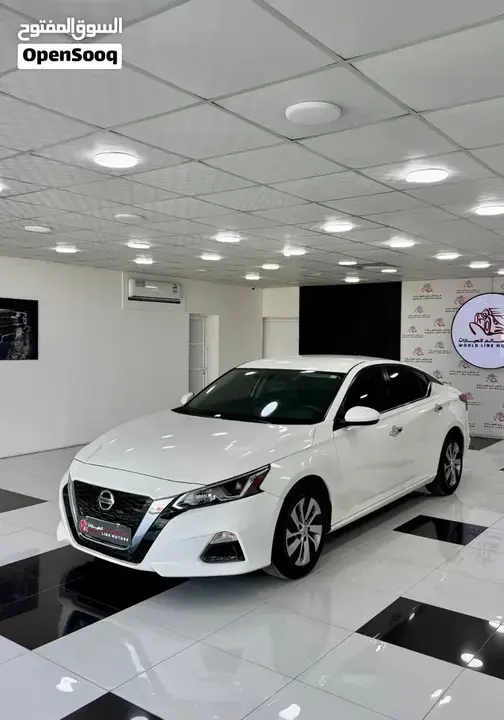 Nissan Altima 2020 photo 2