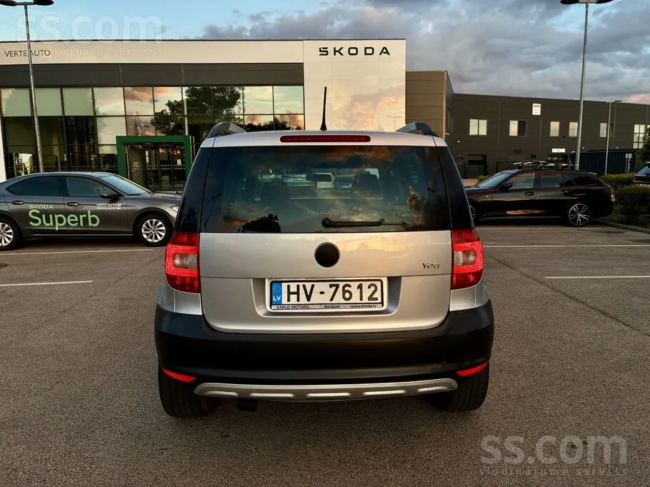 Skoda Yeti 2012 photo 5