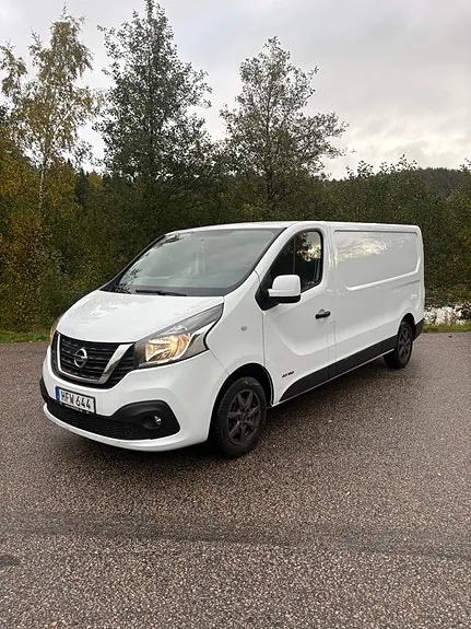Nissan Nv300 2017 photo 3