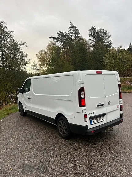 Nissan Nv300 2017 photo 4