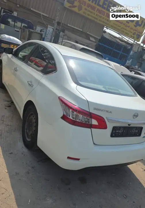 Nissan Sentra 2014 photo 4