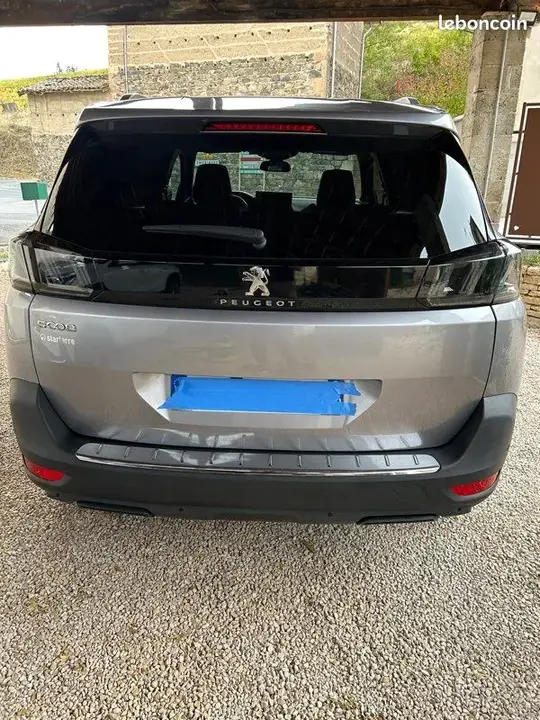 Peugeot 5008 2023 photo 4