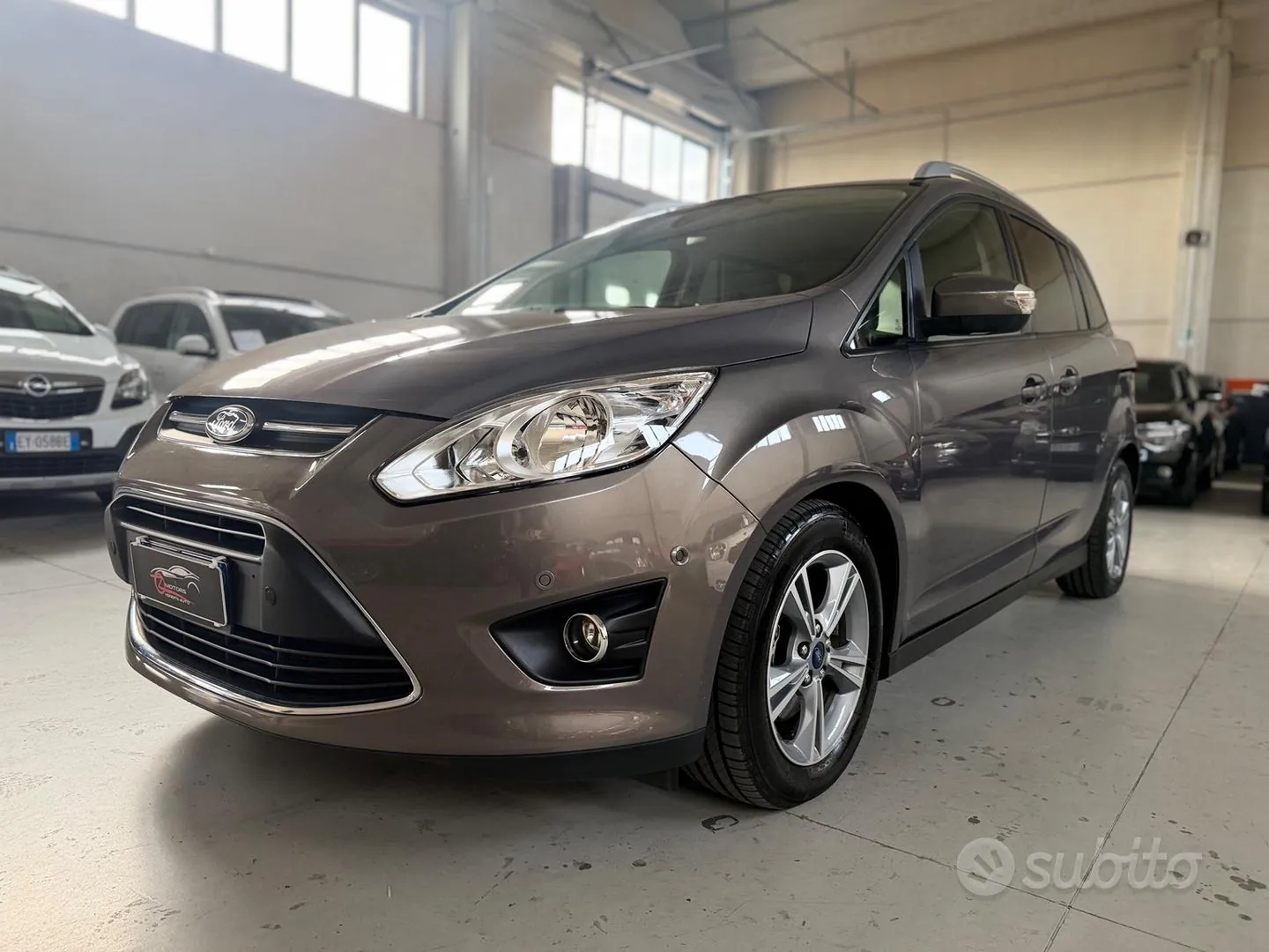 Ford C-Max 2015 photo 2