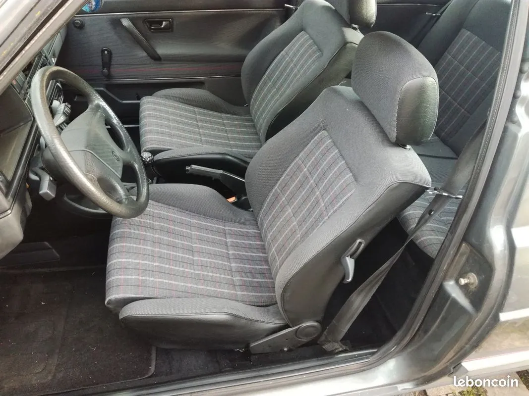 Volkswagen Golf 1989 photo 3