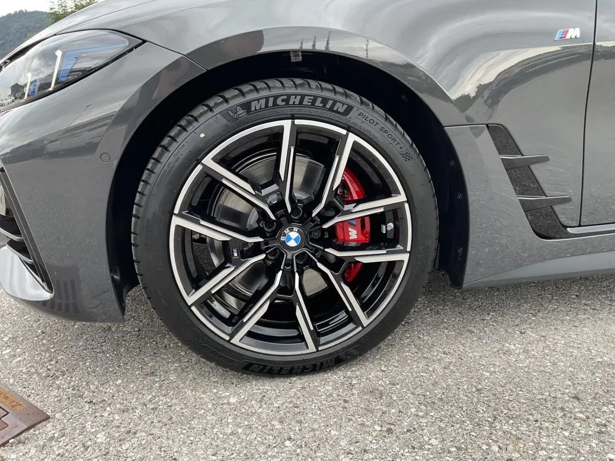 BMW 4 Series 2025 photo 3