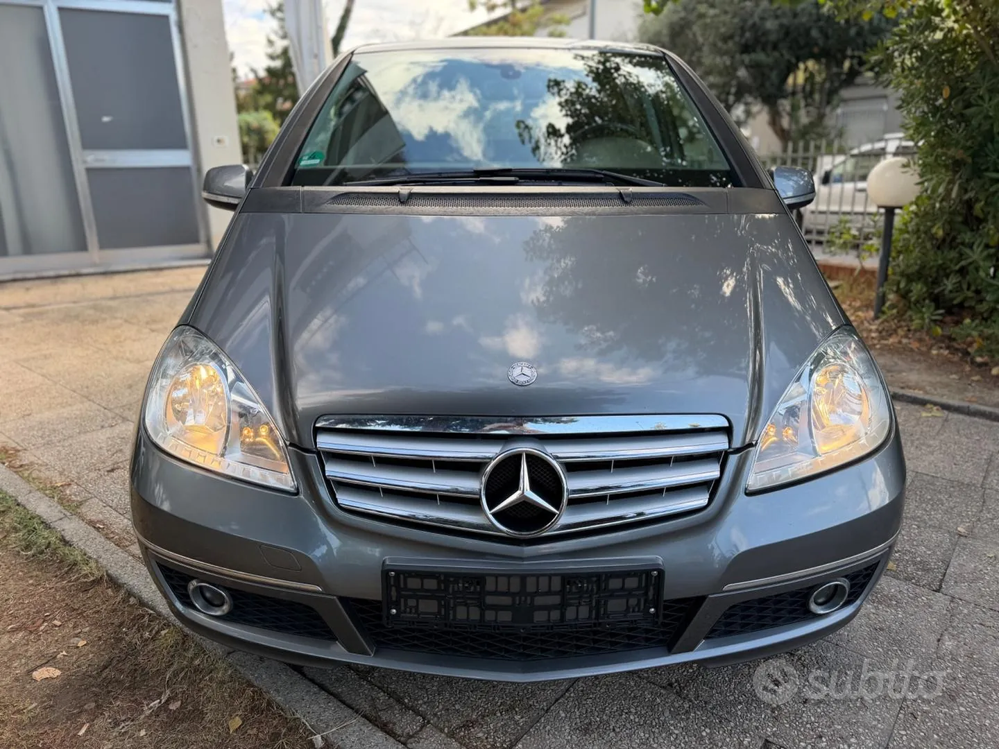 Mercedes-Benz A180 2011 photo 5