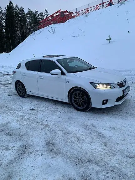 Lexus Ct200H
