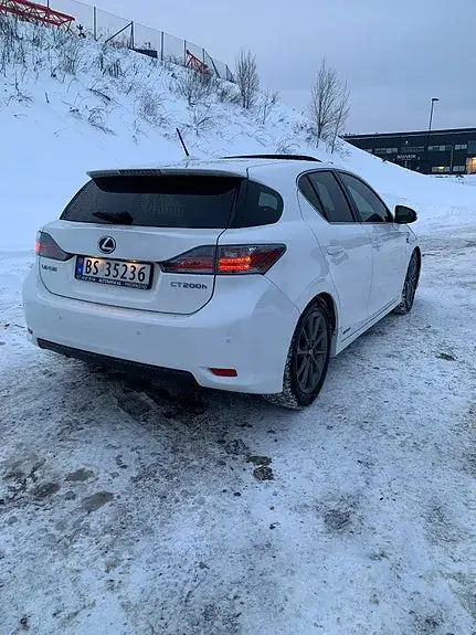 Lexus Ct200H 2012 photo 4