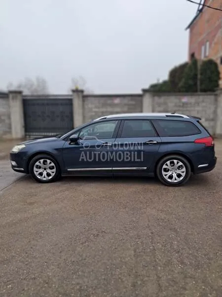 Citroen C5 2011 photo 2