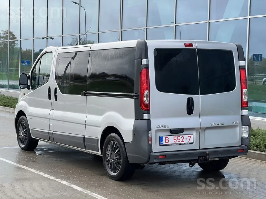 Opel Vivaro 2010 photo 5