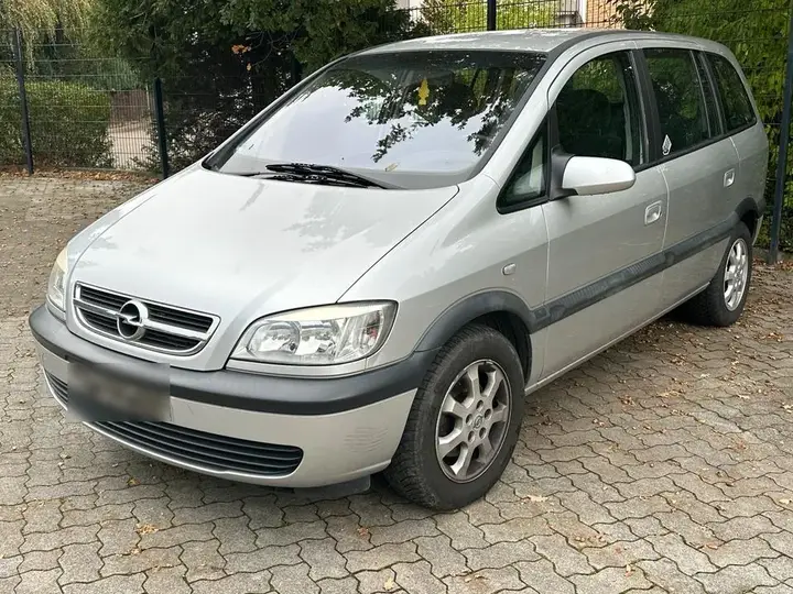 Opel Zafira A