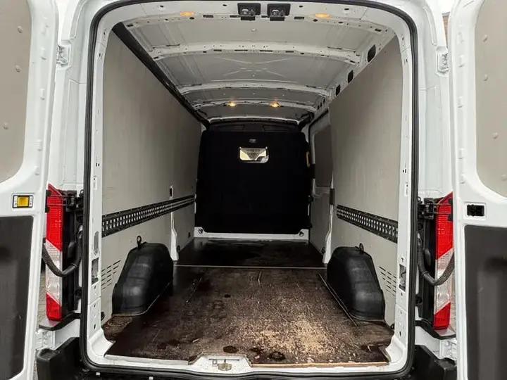 Ford Transit 2022 photo 3