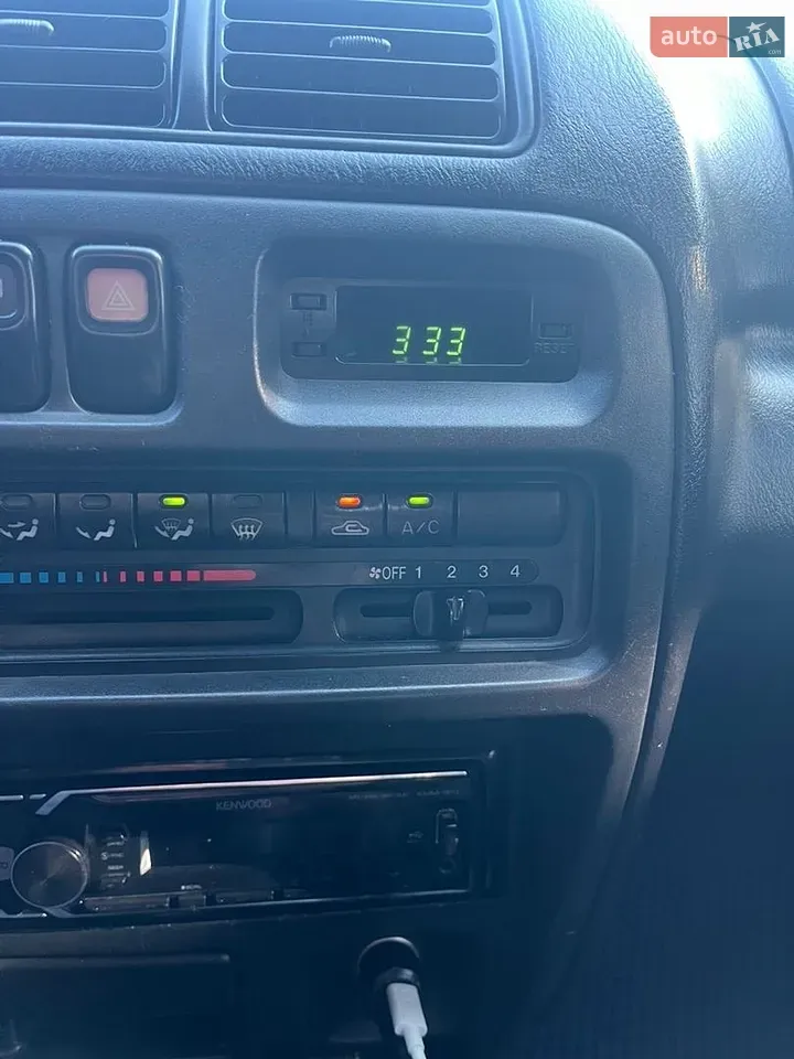 Mazda 323 1997 photo 3