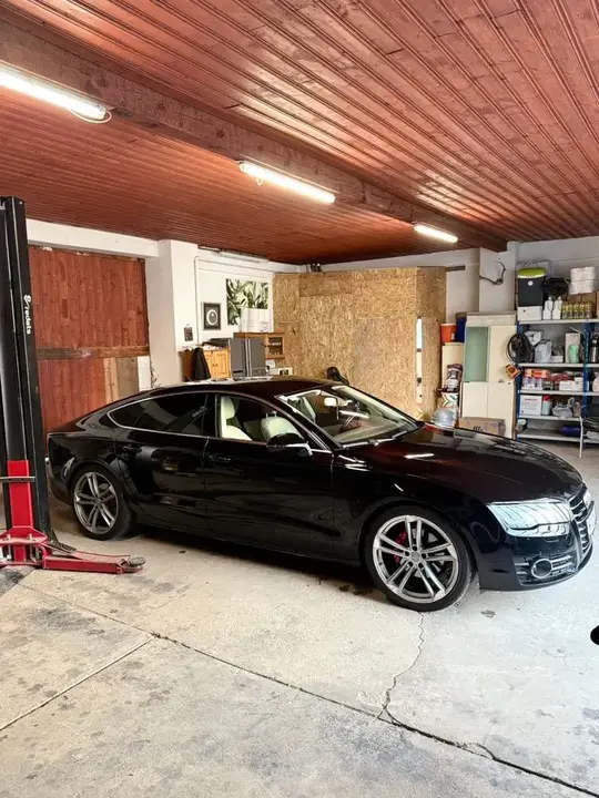 Audi A7 2011 photo 2