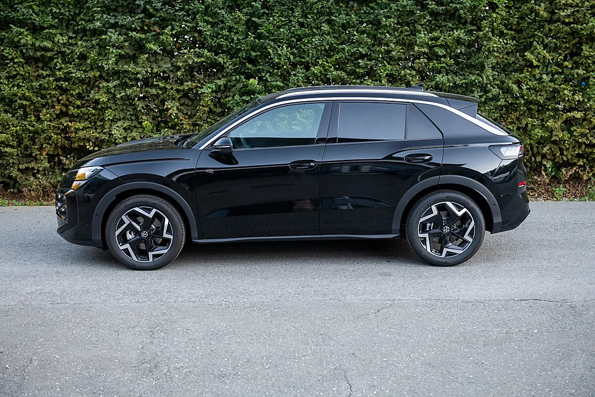 Volkswagen T-Roc 2026 photo 2