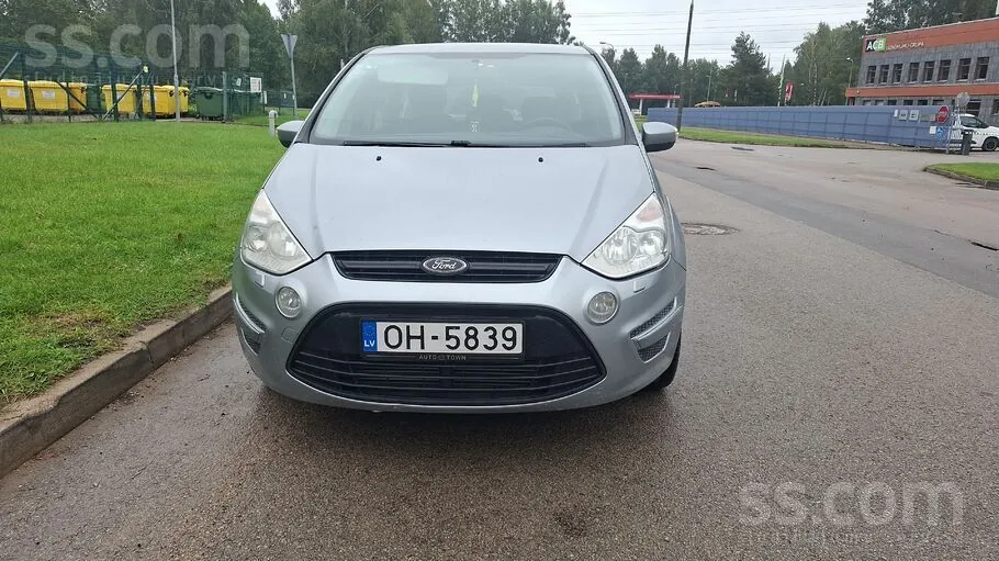 Ford S-Max 2011 photo 2