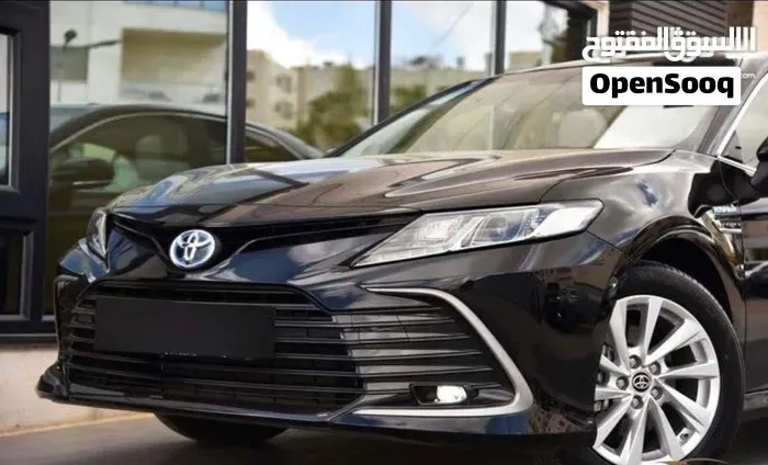 Toyota Camry 2024 photo 2