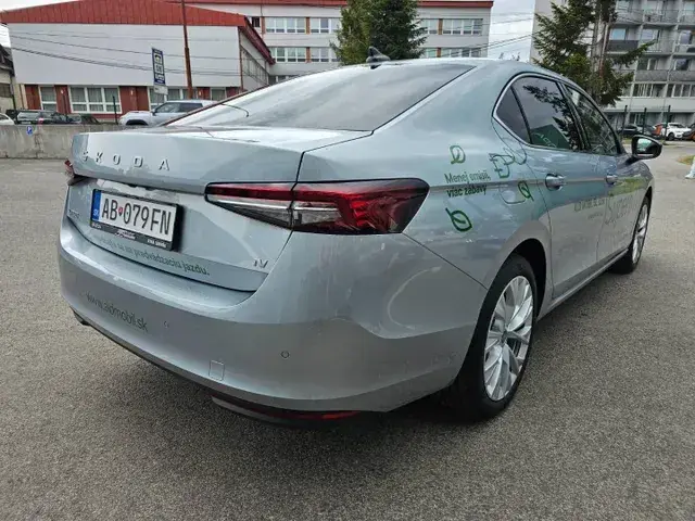 Skoda Superb 2026 photo 2