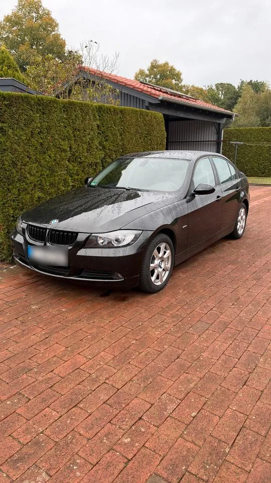 BMW 318I E90