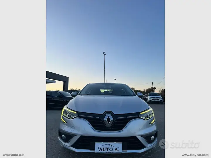 Renault Megane 2020 photo 2